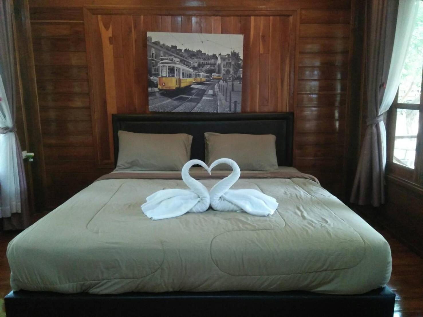 Denchai City Resort เด่นชัยซิตี้ รีสอร์ท Phrae Exterior foto