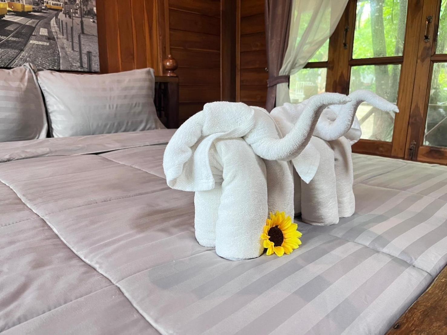 Denchai City Resort เด่นชัยซิตี้ รีสอร์ท Phrae Exterior foto